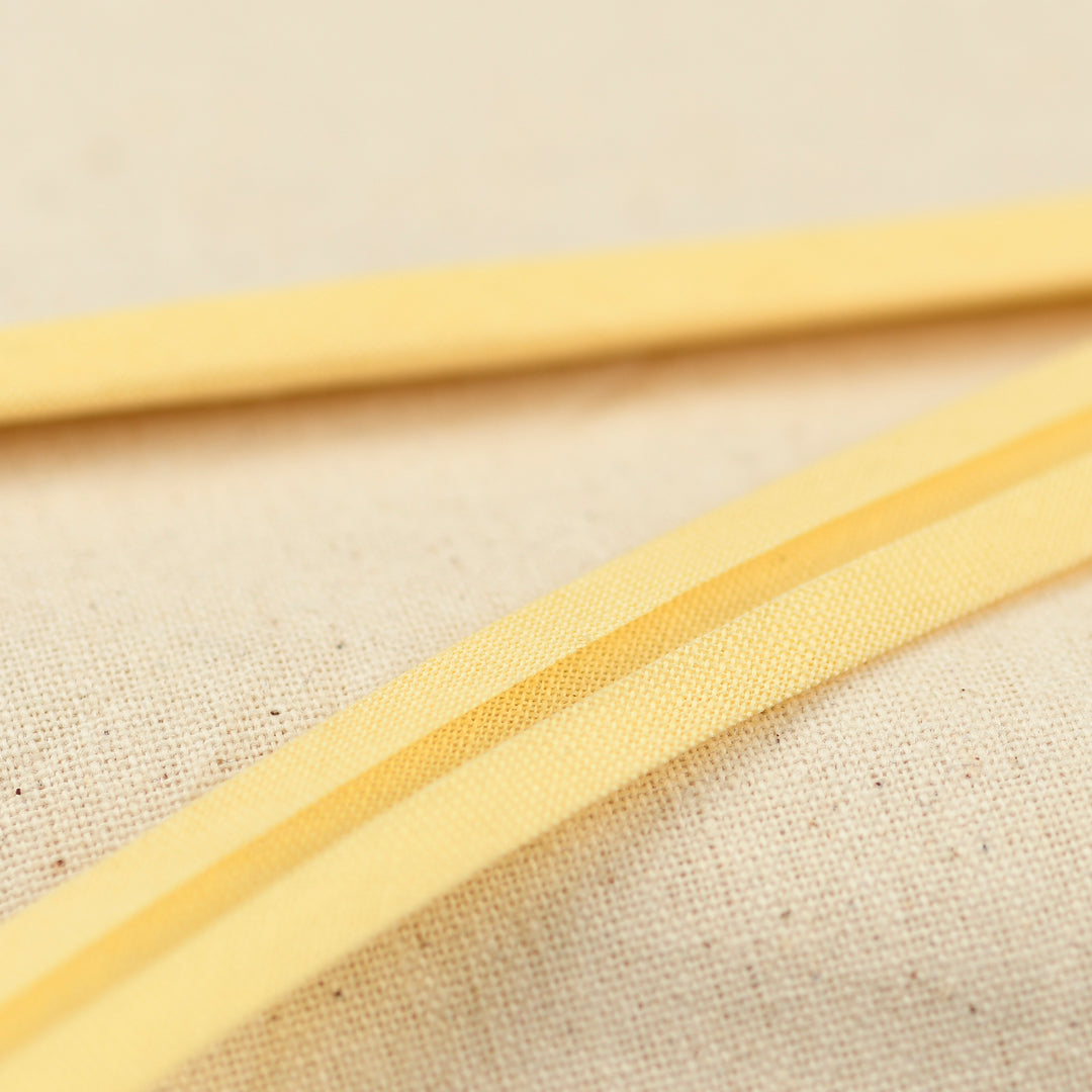 POLY-COTTON BIAS BINDING BUTTER YELLOW
