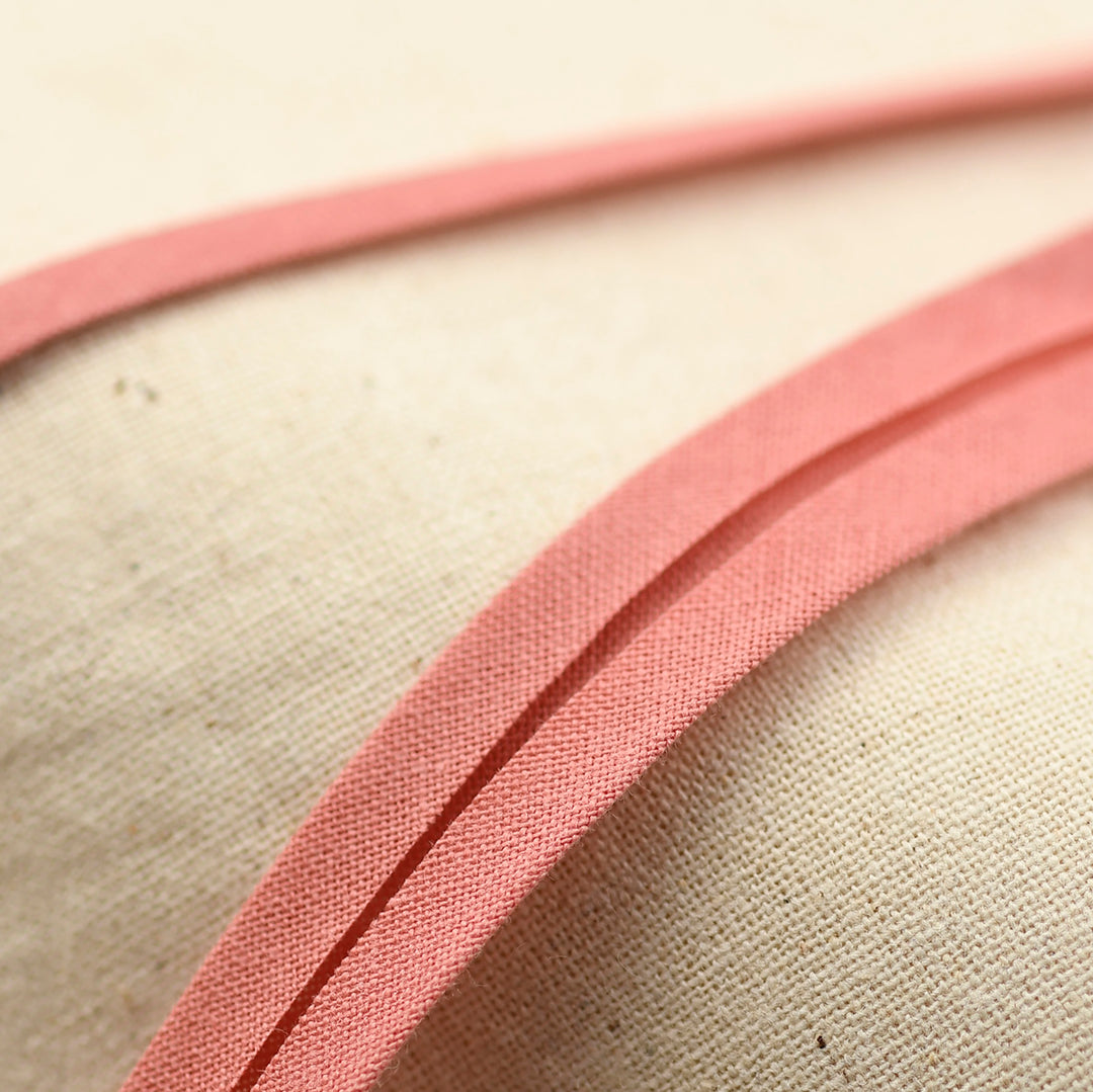 POLY-COTTON BIAS BINDING ROSE