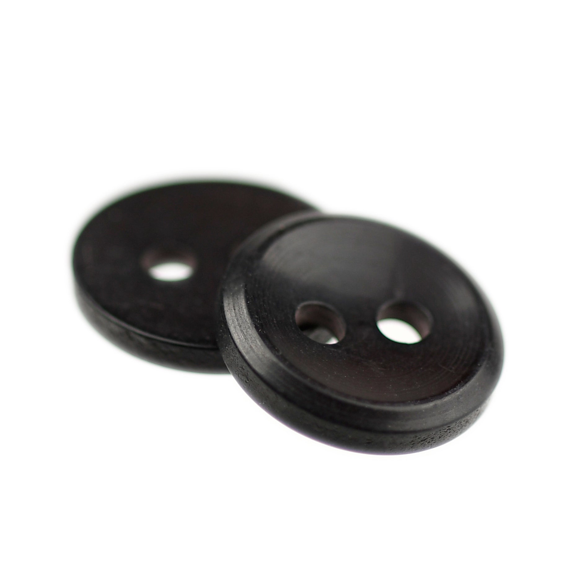 Two-Hole Narrow Rim Button Black – JackStock Haberdashery