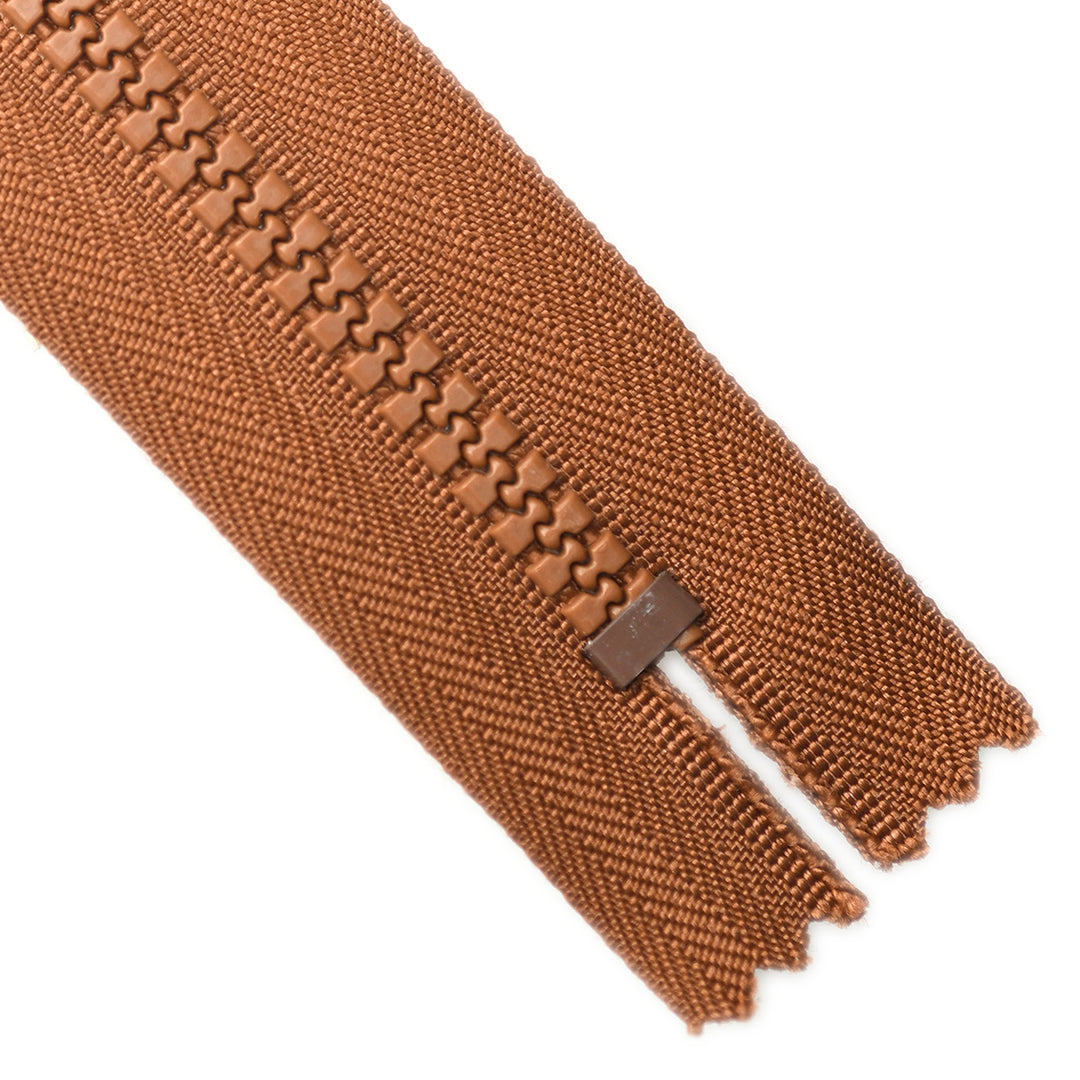 CHUNKY CLOSED-END ZIP NO.5 COL CINNAMON