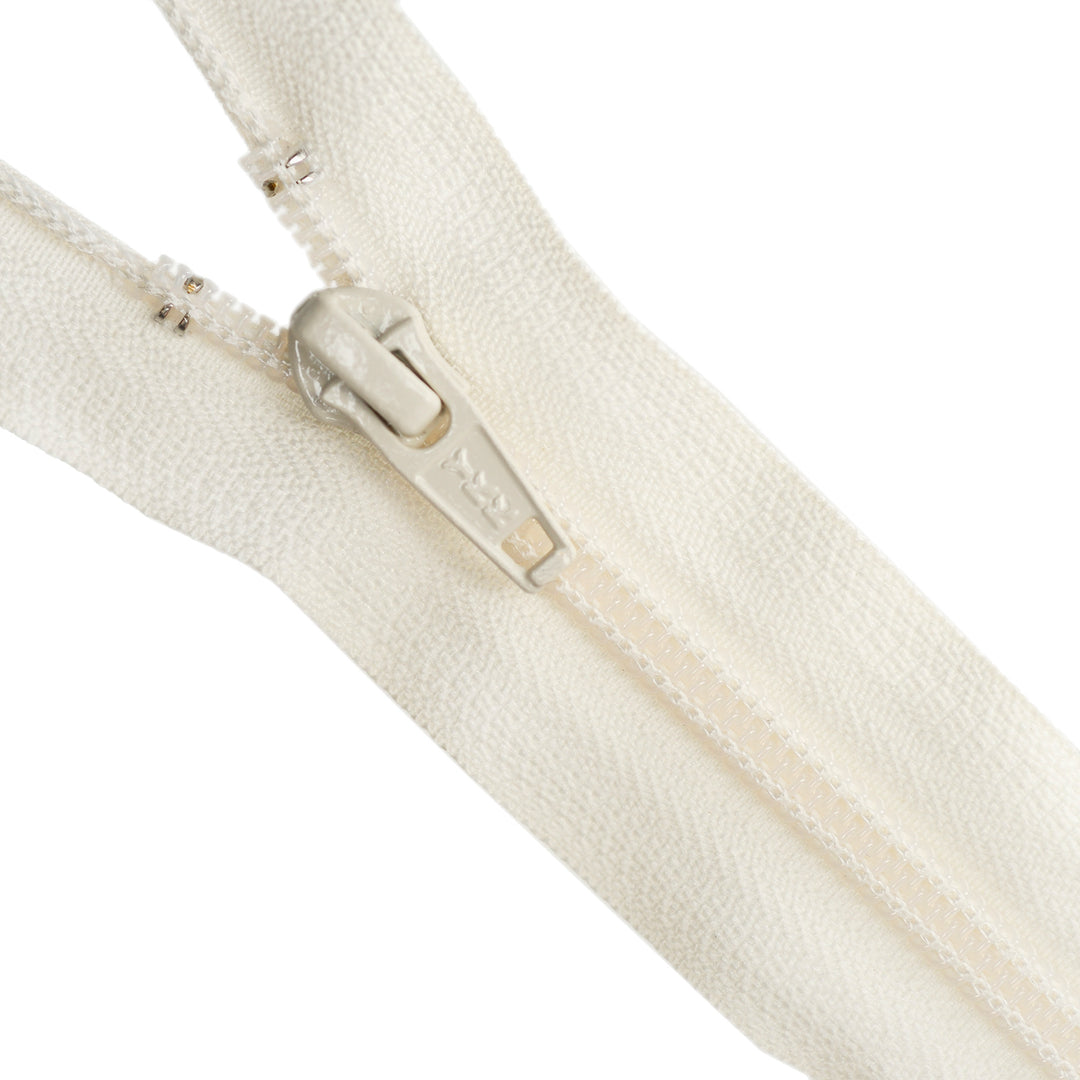 YKK NYLON CLOSED-END ZIP NO.5 COL 841 IVORY