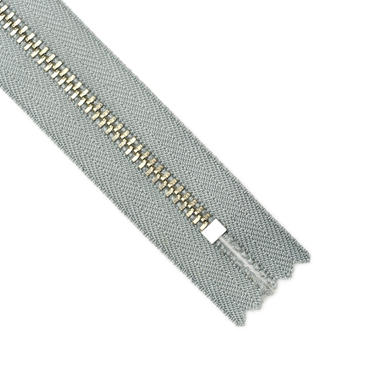 YKK METAL CLOSED-END ZIP NO.4.5 NICKEL COL 577