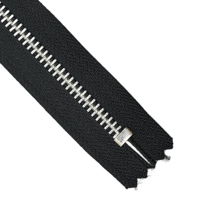 YKK METAL CLOSED-END ZIP NO.5 NICKEL SHORT-PULL COL 580 BLACK