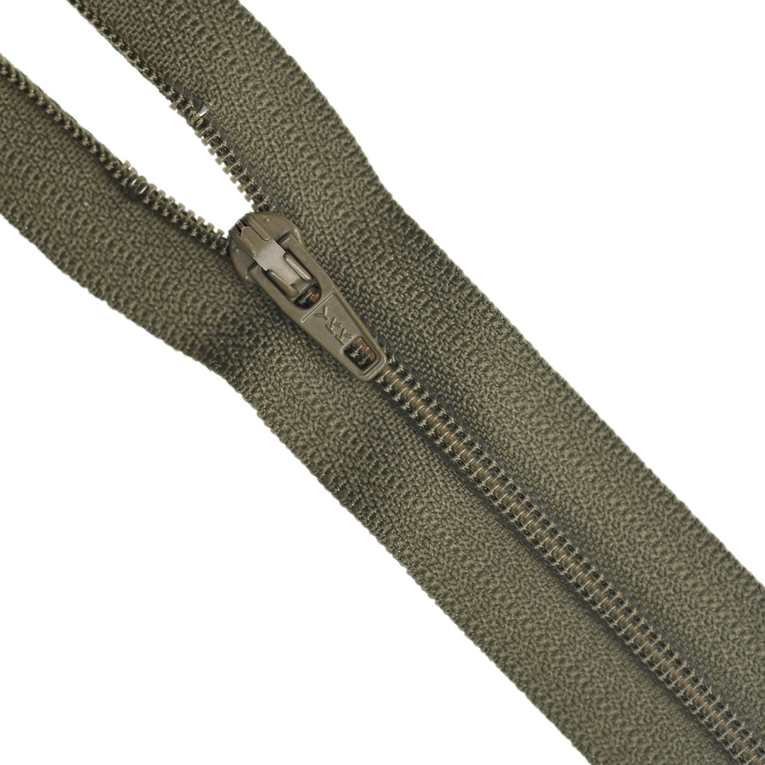YKK NYLON CLOSED-END ZIP NO.3 COL 565 DARK KHAKI