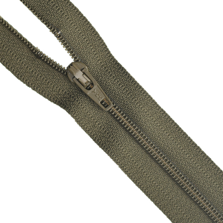 YKK NYLON CLOSED-END ZIP NO.3 COL 565 DARK KHAKI