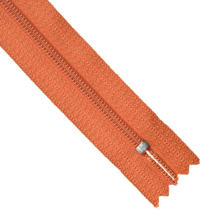 YKK NYLON CLOSED-END ZIP NO.3 COL 807 BRIGHT RUST