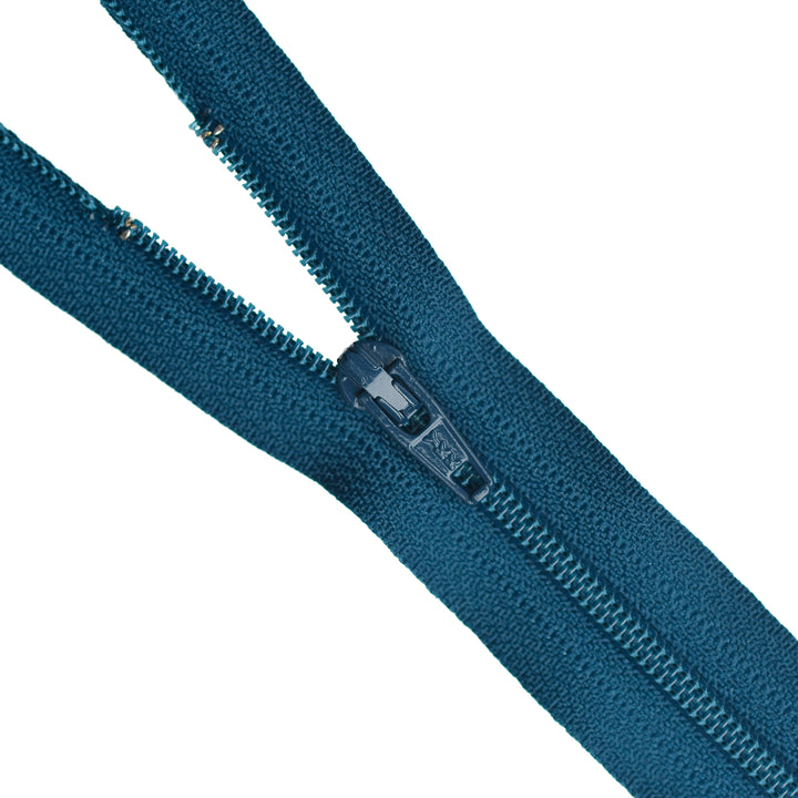 YKK NYLON CLOSED-END ZIP NO.3 COL 910 DEEP CERULEAN