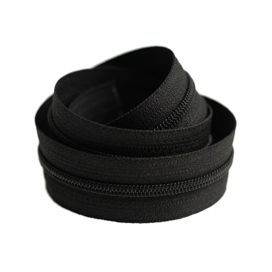 YKK NYLON NO.3 ZIPPER COIL COL 580 BLACK