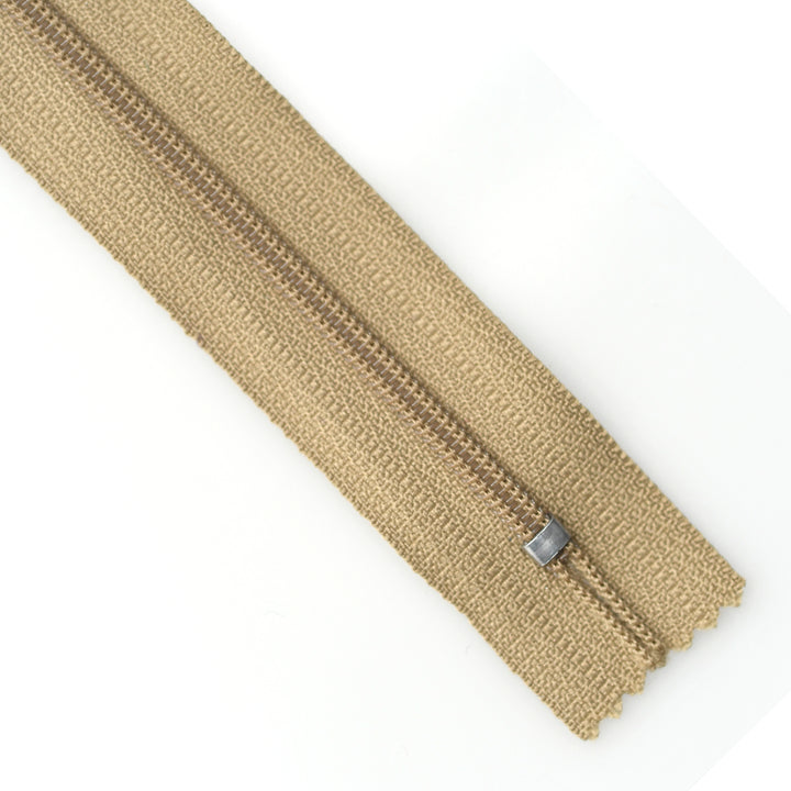 YKK NYLON CLOSED-END ZIP NO.3 COL 896 CLASSIC CAMEL