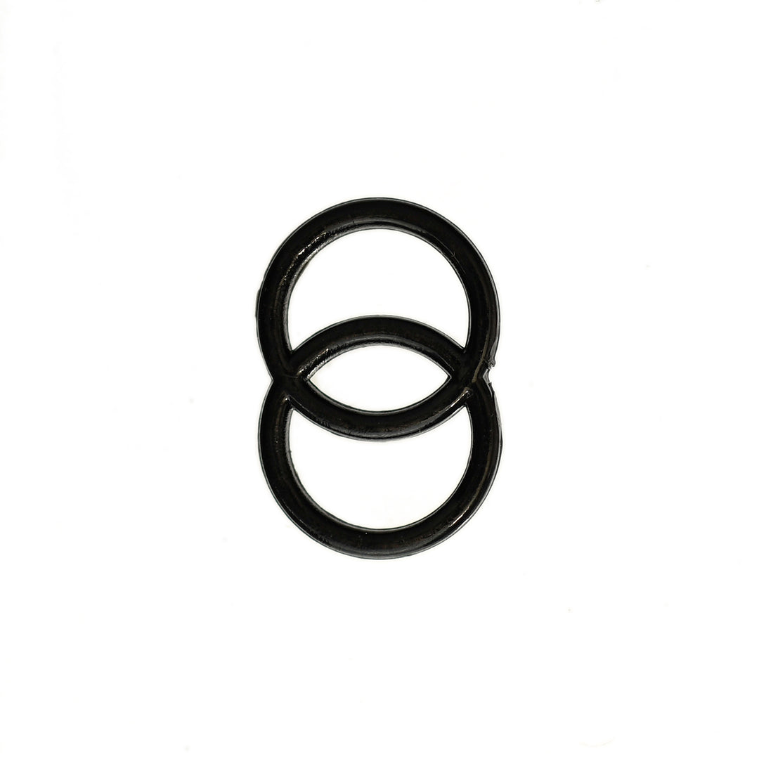 FIGURE-8 PLASTIC FITTING BLACK