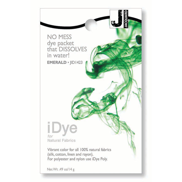 iDye emerald dye packet on a white background