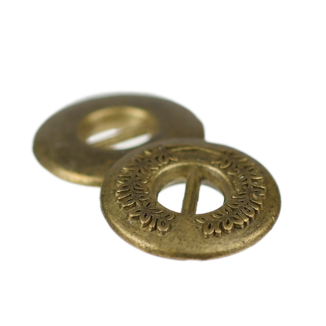METAL BUTTON WITH FLORAL DECORATION ANTIQUE BRASS