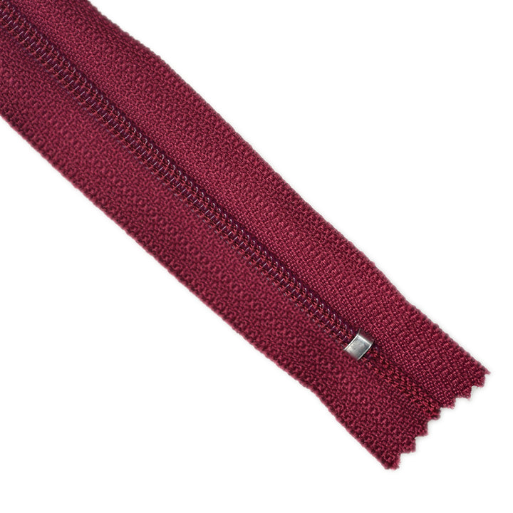 YKK NYLON CLOSED-END ZIP NO.3 COL 525 DARK CHERRY
