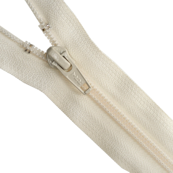 YKK NYLON CLOSED-END ZIP NO.5 COL 841 IVORY