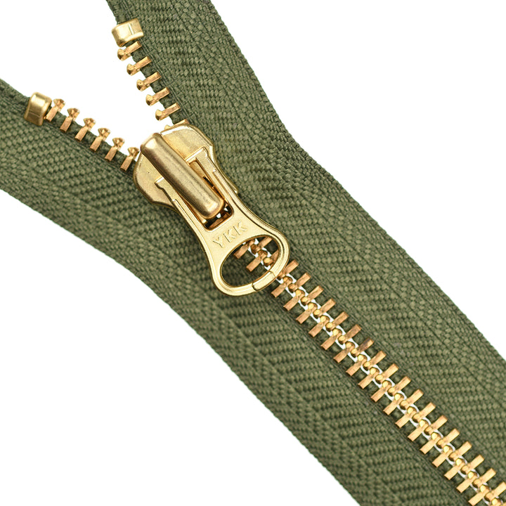 YKK METAL OPEN-END ZIP NO.8 GOLD SHORT-PULL COL 566 HUNTER GREEN