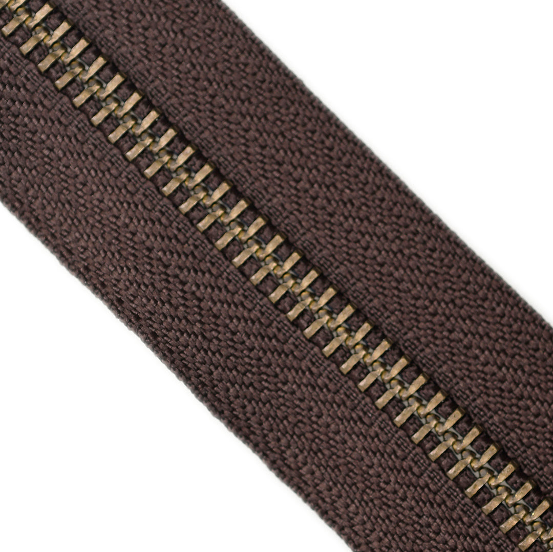YKK METAL NO.5 ZIPPER CHAIN ANTIQUE GOLD COL 570 BROWN