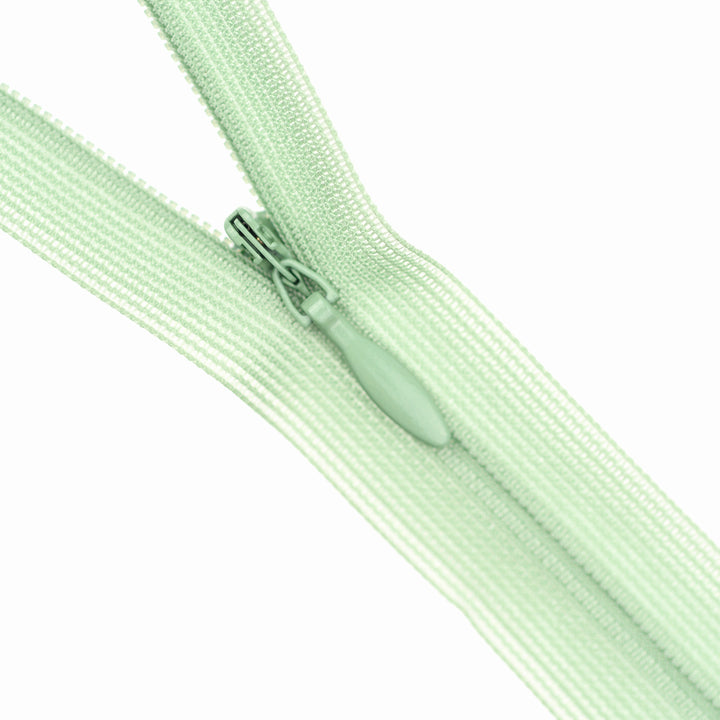 YKK INVISIBLE MESH ZIP COL 063 LIGHT SAGE