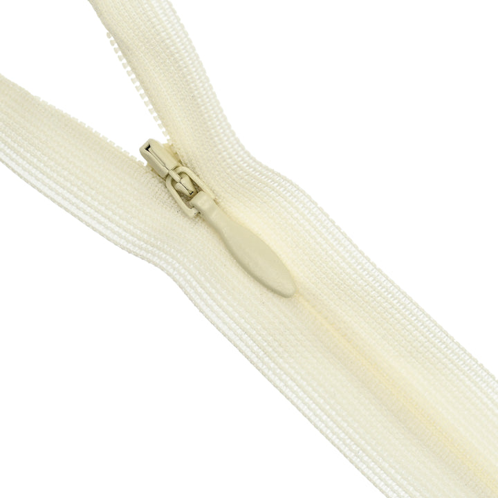 YKK INVISIBLE MESH ZIP COL 121 CLOTTED CREAM