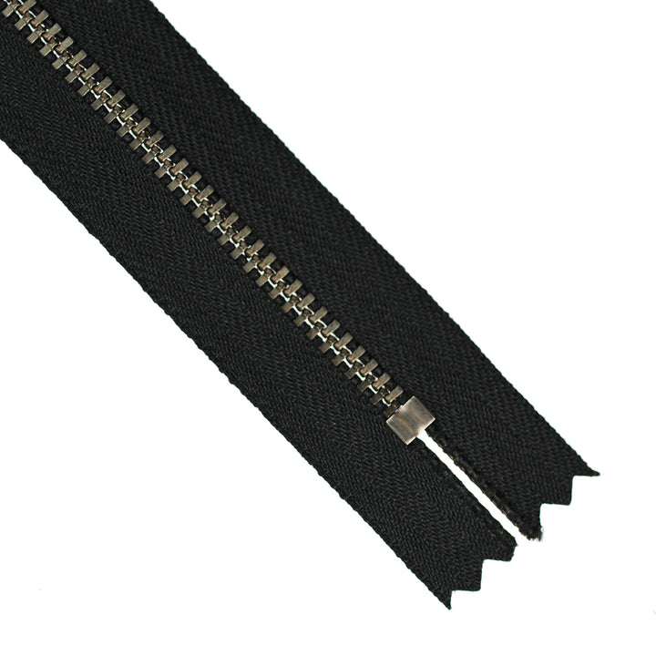 YKK JEAN ZIP NO.4.5 ANTIQUE NICKEL COL 580 BLACK