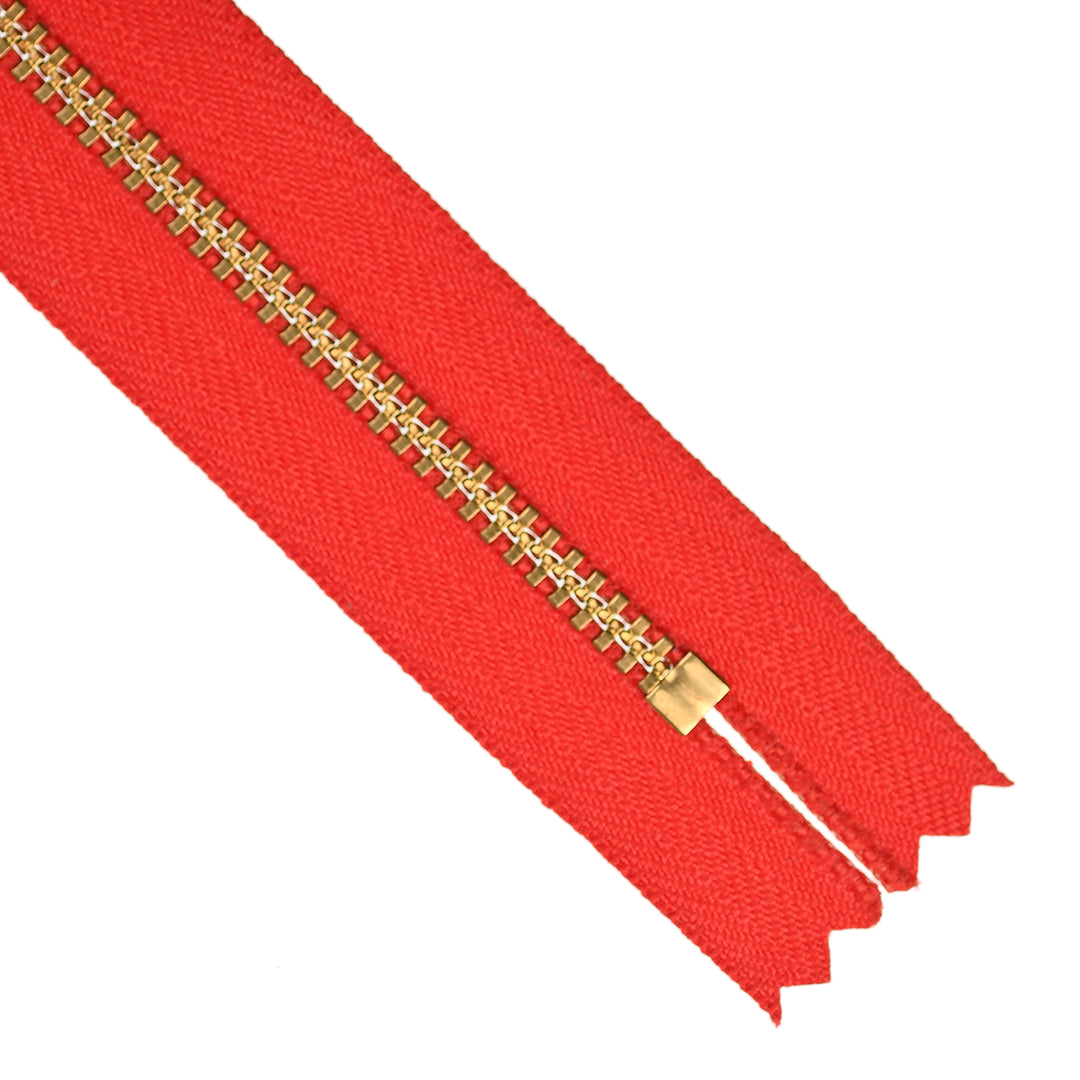 YKK JEAN ZIP NO.4.5 GOLD COL 820 VIVID RED