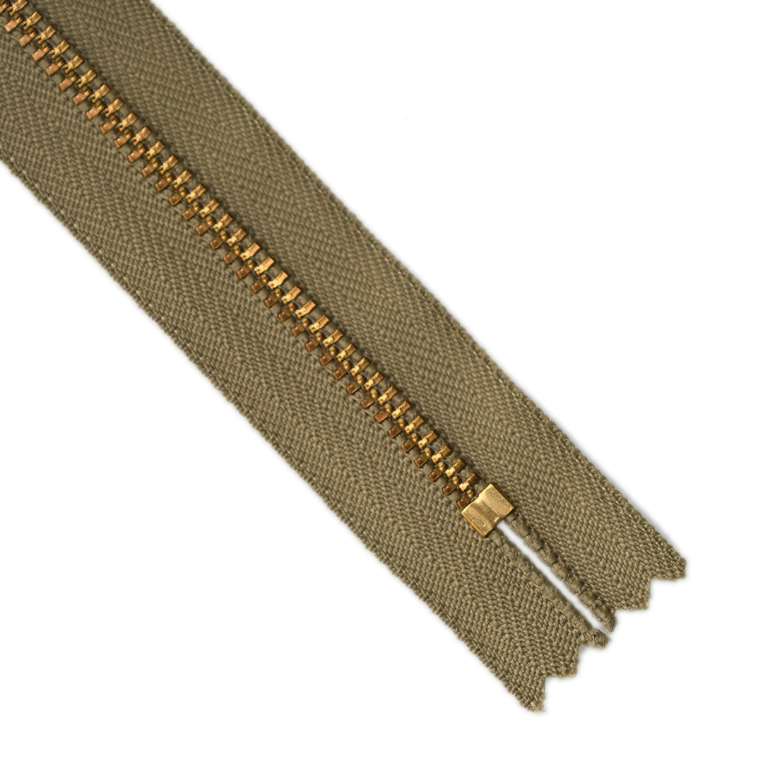 YKK METAL CLOSED-END ZIP NO.4.5 GOLD COL 896 CLASSIC CAMEL