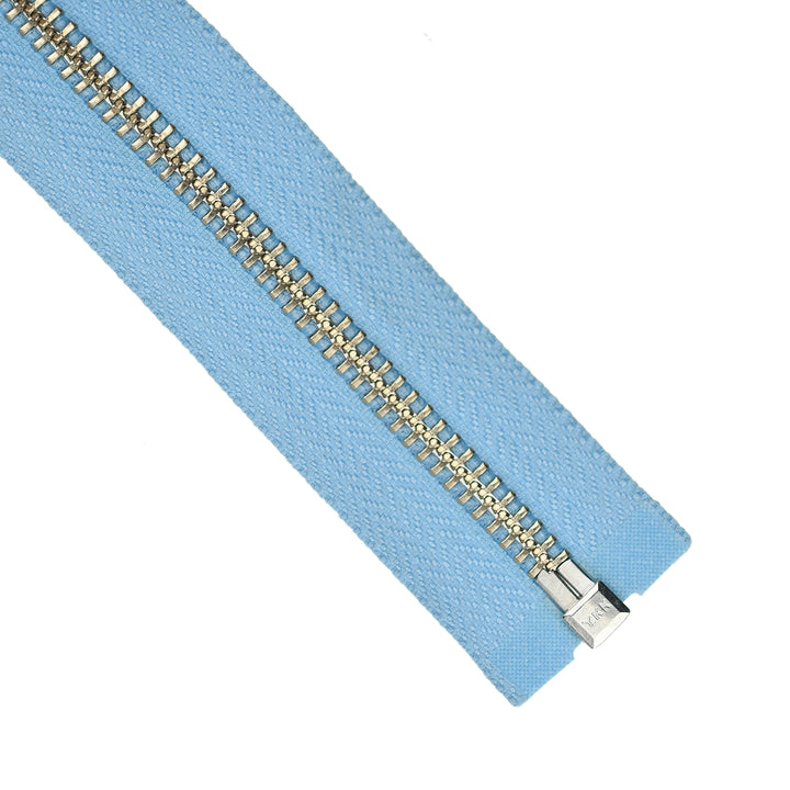 YKK METAL OPEN-END ZIP NO.5 NICKEL BOARD-PULL COL 546 LIGHT BLUE
