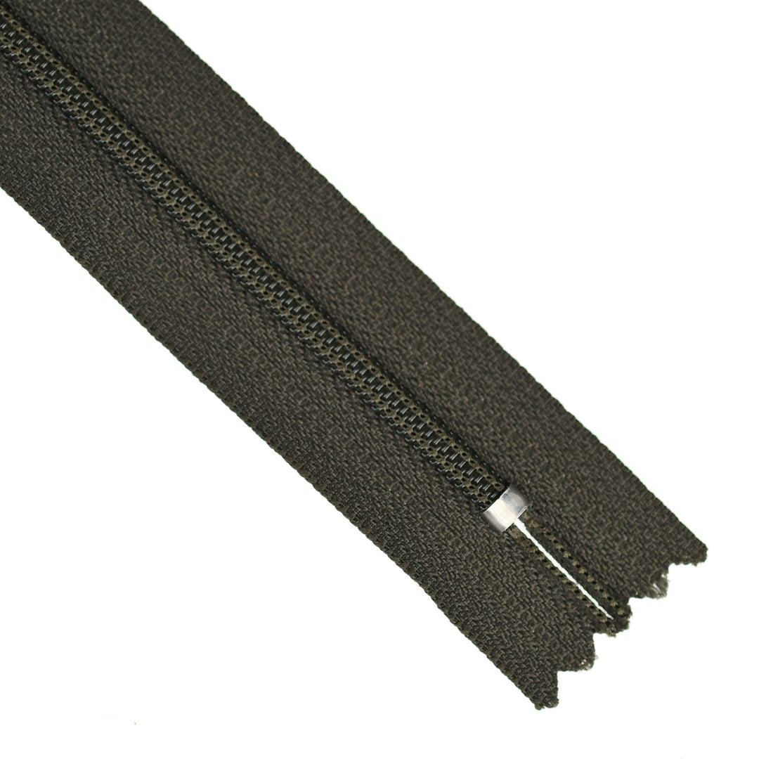 YKK NYLON CLOSED-END ZIP NO.3 COL 173 DARK OLIVE GREEN