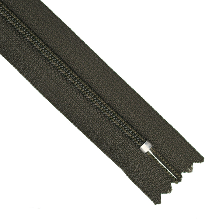 YKK NYLON CLOSED-END ZIP NO.3 COL 173 DARK OLIVE GREEN