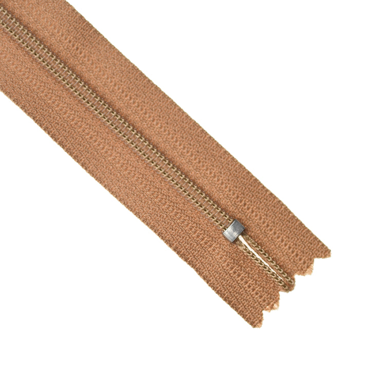 YKK NYLON CLOSED-END ZIP NO.3 COL 188 TOFFEE