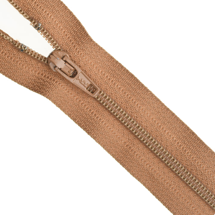 YKK NYLON CLOSED-END ZIP NO.3 COL 188 TOFFEE