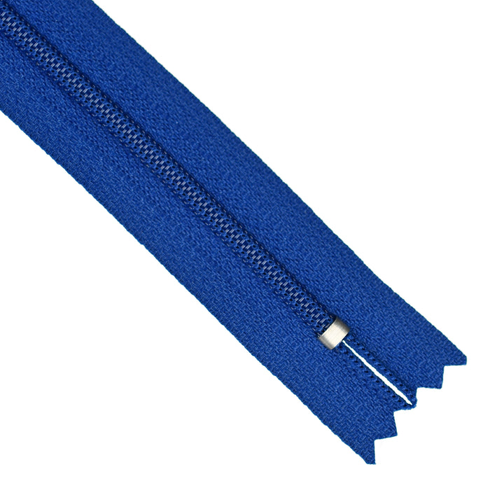 YKK NYLON CLOSED-END ZIP NO.3 COL 220 VIVID BLUE