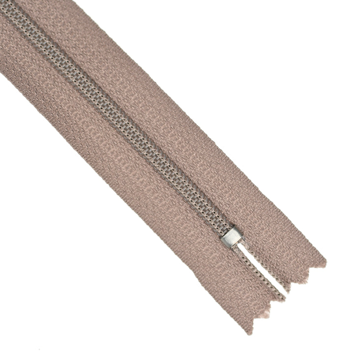 YKK NYLON CLOSED-END ZIP NO.3 COL 327 WARM TAUPE