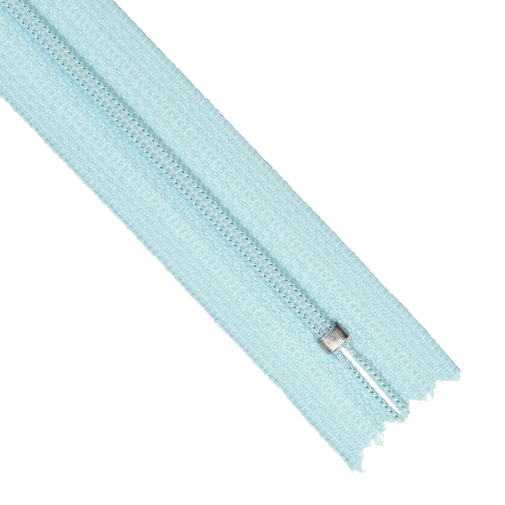 YKK NYLON CLOSED-END ZIP NO.3 COL 902 FROST BLUE