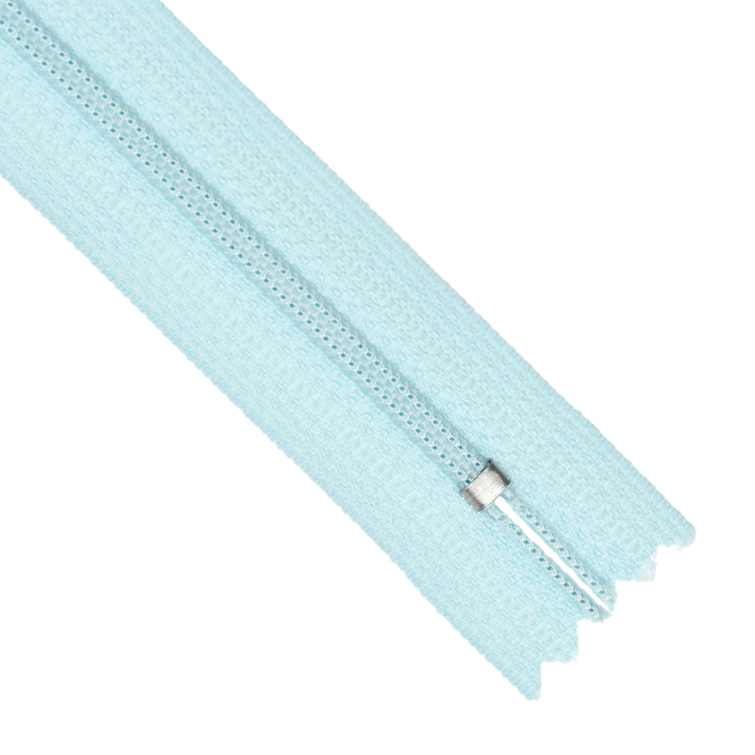 YKK NYLON CLOSED-END ZIP NO.3 COL 902 FROSTED BLUE