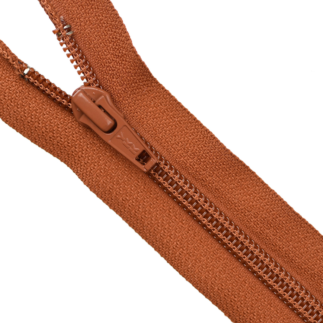 YKK NYLON CLOSED-END ZIP NO.5 COL 809 RED OCHRE