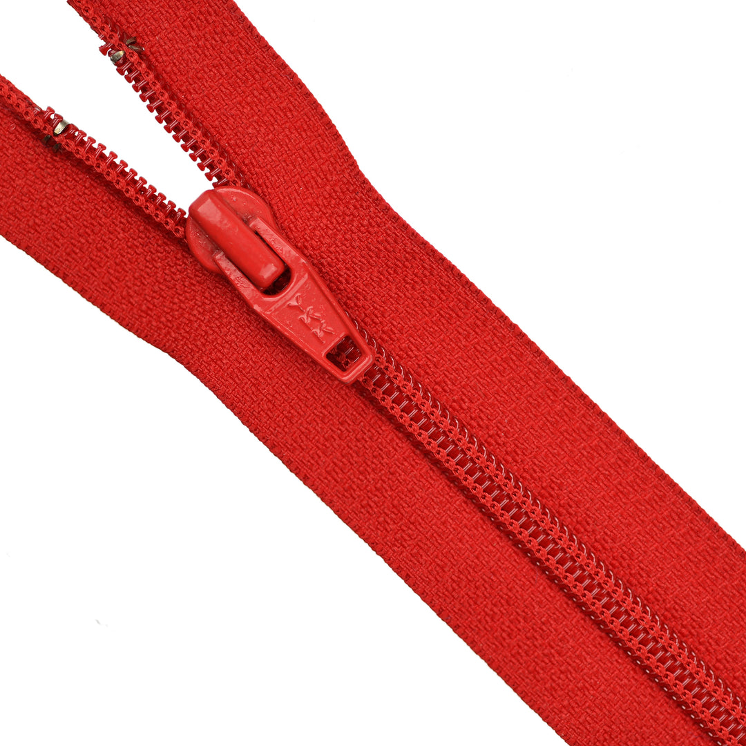YKK NYLON CLOSED-END ZIP NO.5 COL 820 VIVID RED