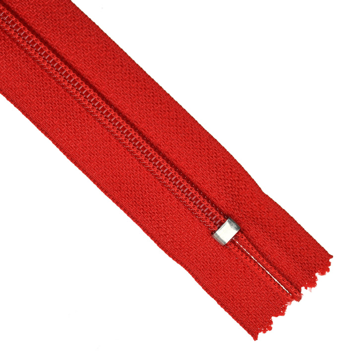YKK NYLON CLOSED-END ZIP NO.5 COL 820 VIVID RED